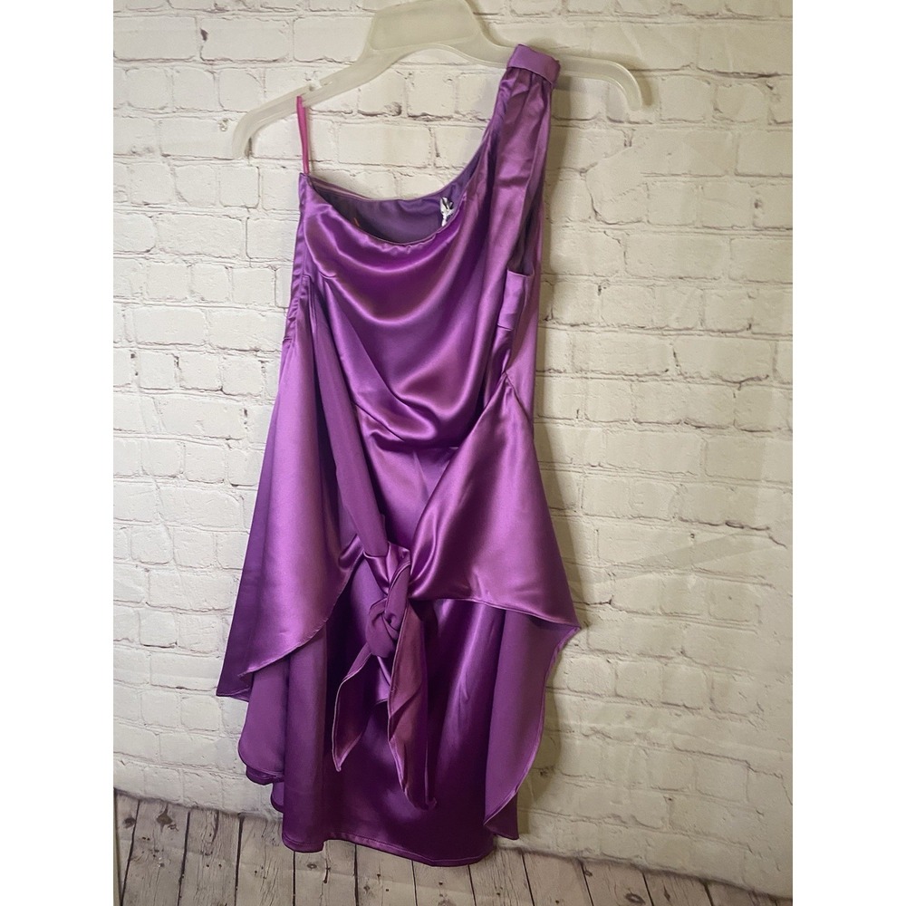 Sleeveless‎ Purple One Shoulder Dress small Gown
